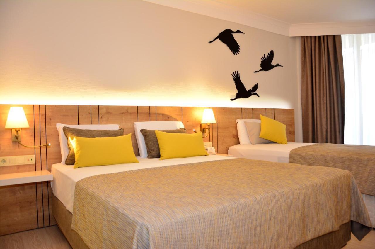 Nova Park Hotel Side Luaran gambar